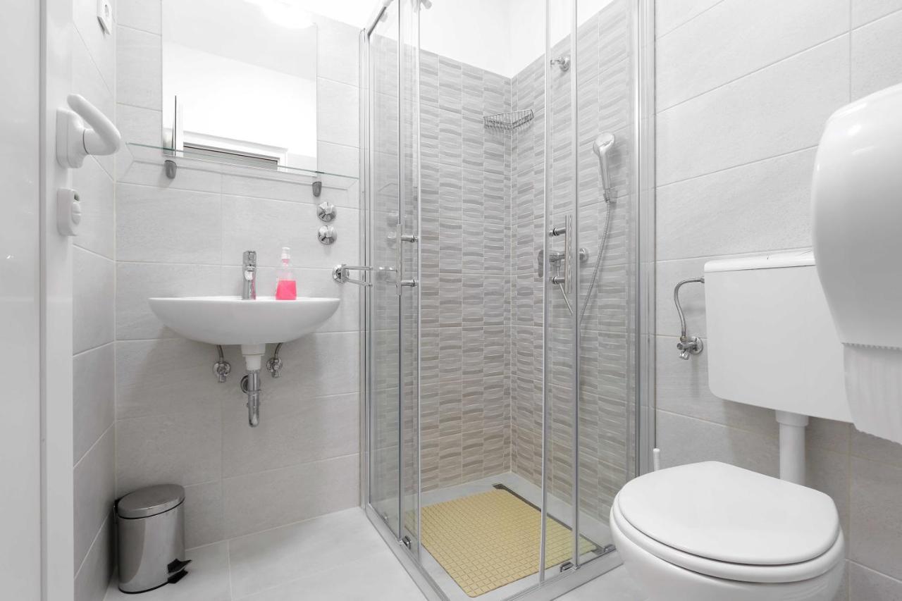 Rooms Studentsko Naselje Ivan Goran Kovacic Риека Экстерьер фото