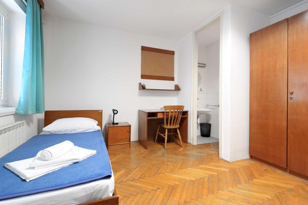 Rooms Studentsko Naselje Ivan Goran Kovacic Риека Экстерьер фото